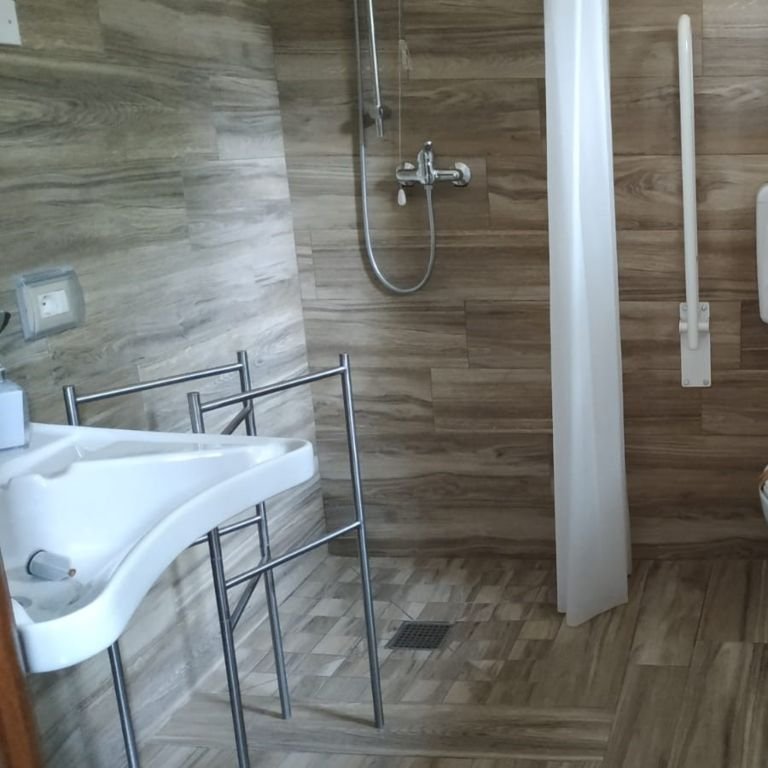 cassiopea-shower